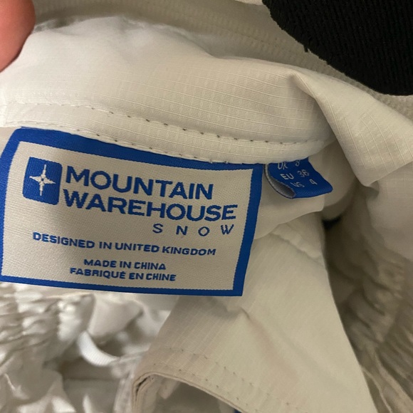 Waterproof pants with braces - Picture 4 of 4